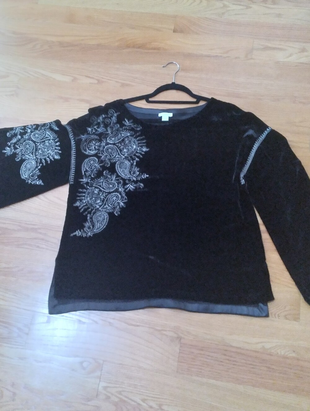 Sundance Black Velvet Top with White Paisley Accents - Picture 6 of 7